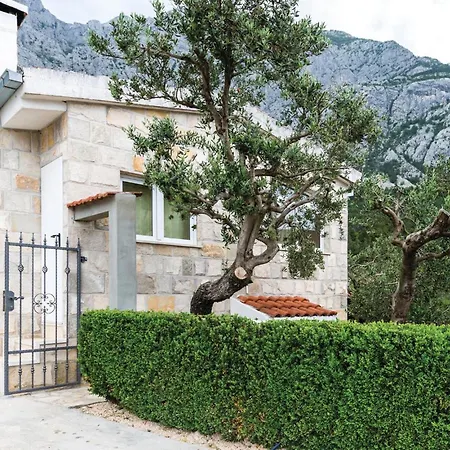 Nyaraló Beautiful In With Kitchen Makarska